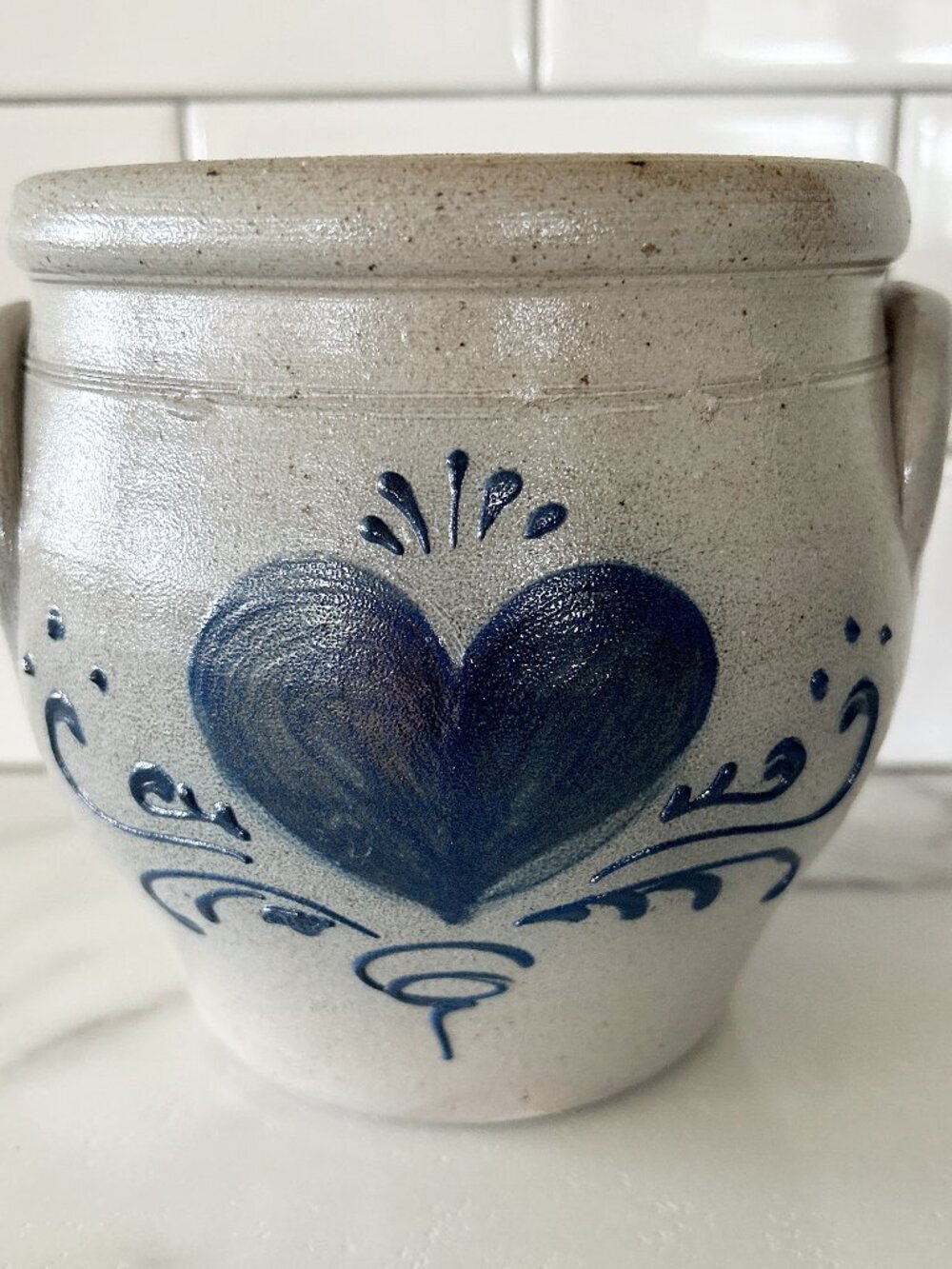 Vtg Rockdale Union Stoneware Urn Crock Hand Made Heart Salt Glaze 1990